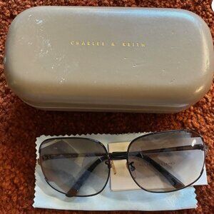 Charles & Keith Black Sunglasses Metal Frame Gradient Lens w/ Hard Case